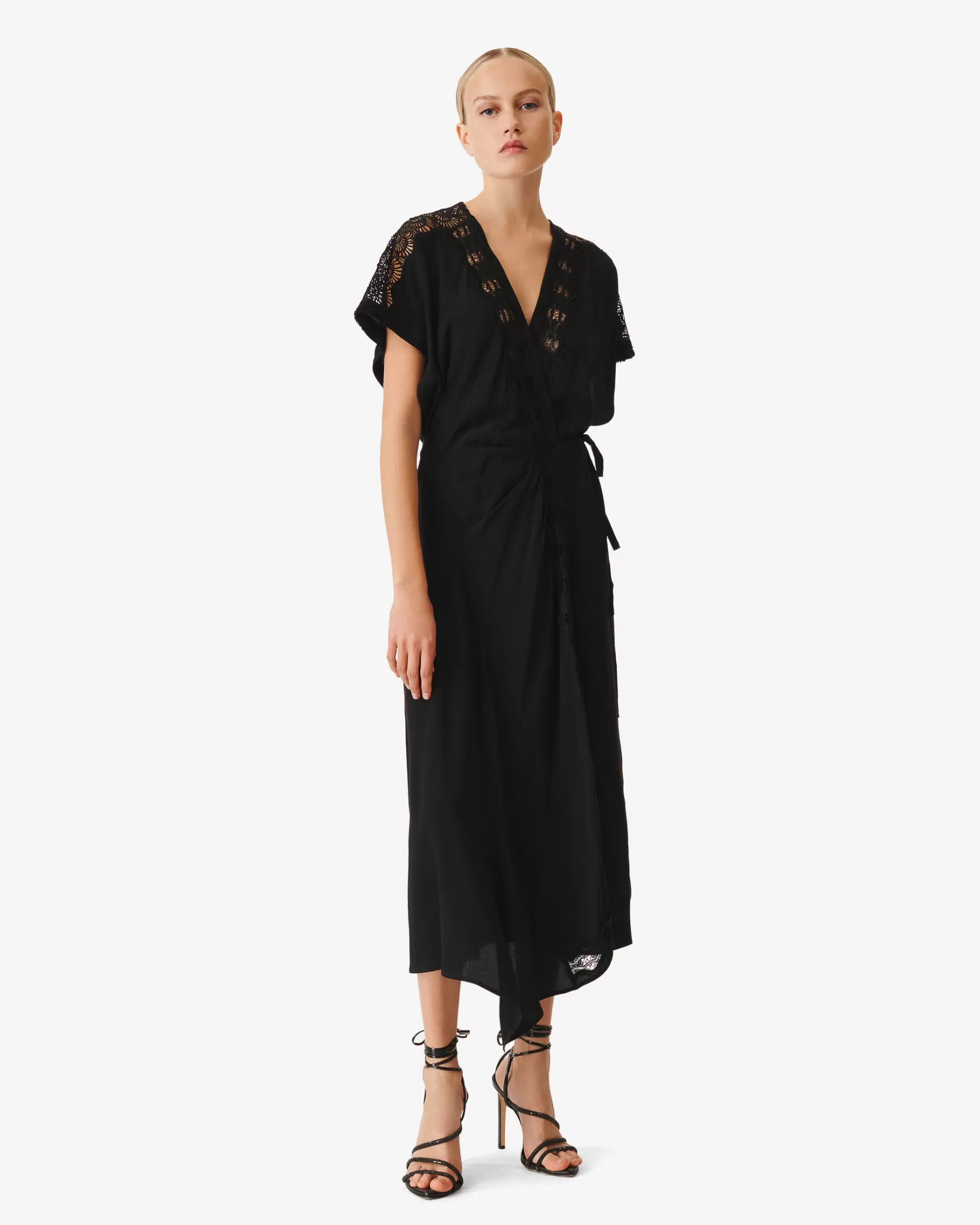 Shop Robe Longue A Dentelles Britta Femme Robes